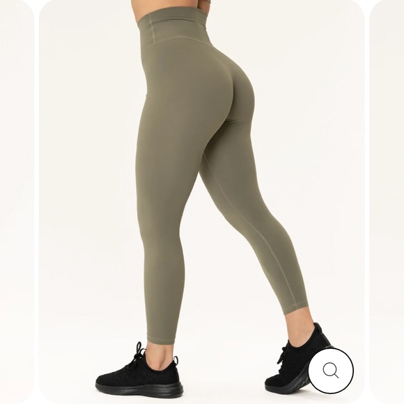 LYCIT essential Lucid Leggings - Picture 5 of 5